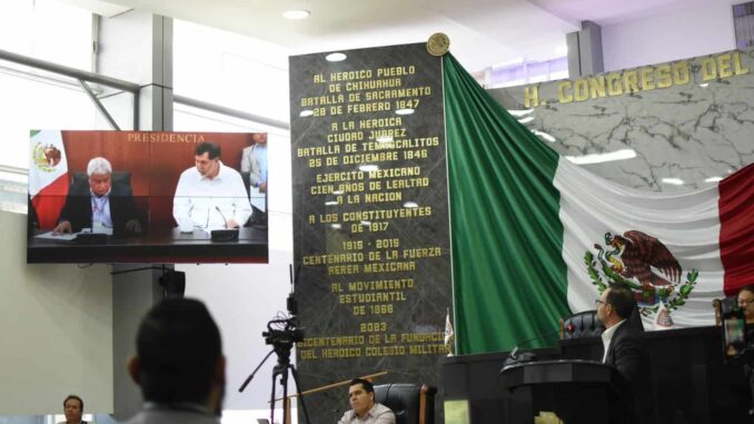 Jorge Soto increpa a Noroña en el Congreso