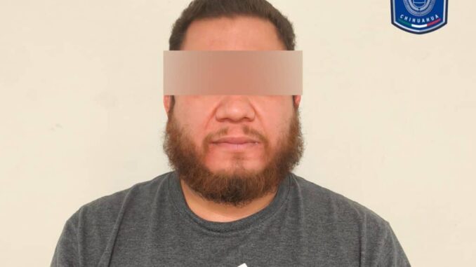 Capturan a sujeto en flagrancia por posesión de 2.8 kilogramos de heroína y dos armas de fuego en Juárez