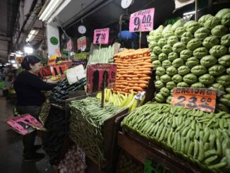 Banxico prevé que siga «debilidad» económica y que inflación resista presiones