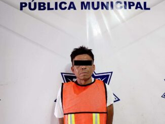 Detienen a hombre por intento de asalto en tienda de abarrotes