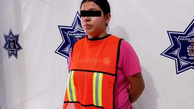 Arrestan a mujer con vehículo robado