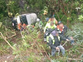 Cae vagoneta con 18 personas a barranco en la Álvaro Obregón, CDMX