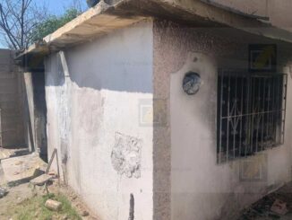 Incendio consume vivienda abandonada en la colonia 20 Aniversario