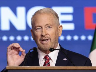 Embajador de EE.UU. felicita a México por la extradición de 26 narcotraficantes a su país