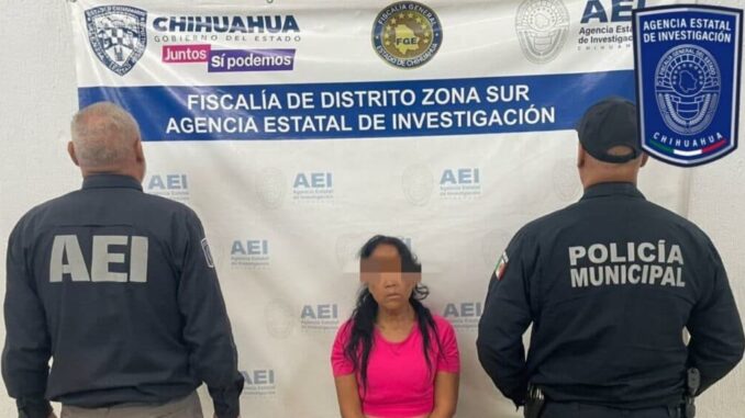 Detienen AEI y Policía Municipal a mujer acusada por el delito robo en Parral