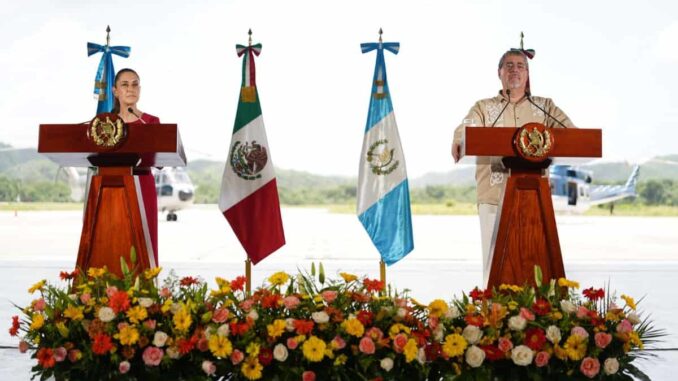 México y Guatemala firman compromisos en cinco rubros