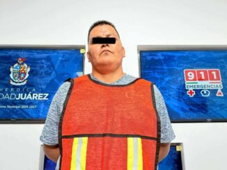 Golpea y amenaza a su esposa con un rifle; lo detienen