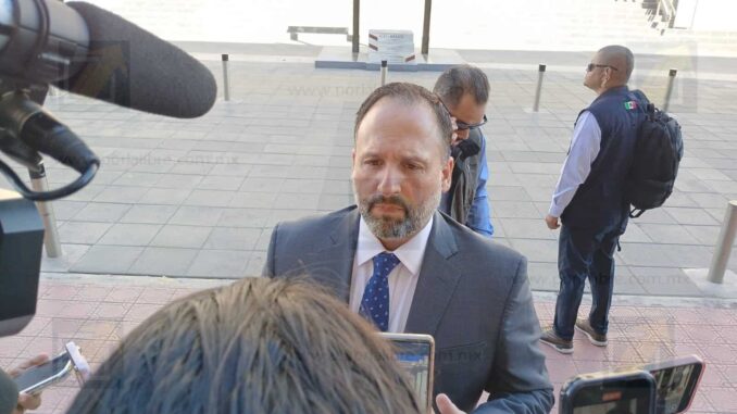 Le regalan fuero y seguridad federal a Javier Corral: De la Peña