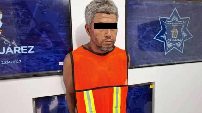 Invade vivienda y la quema; lo detienen