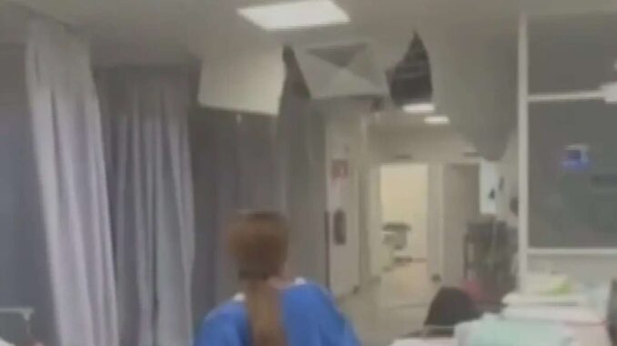 Se desploma techo de hospital en Ixtapaluca, Edomex