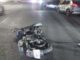 Motociclista derrapa en avenida Misión del Bosque