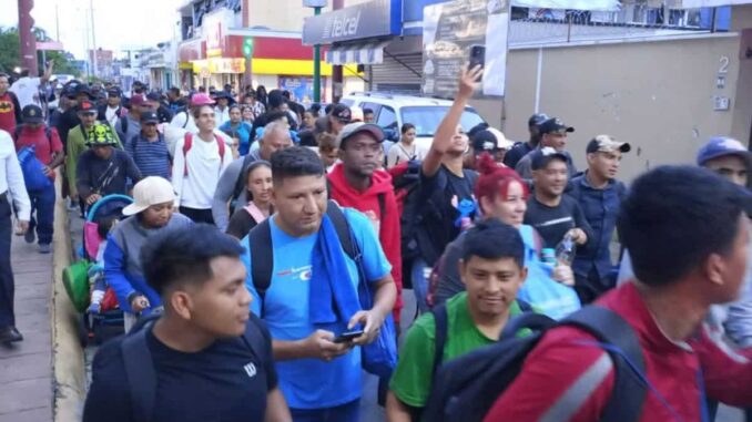 Migrantes que partieron en caravana desde Chiapas buscan llegar a Canadá y Alemania