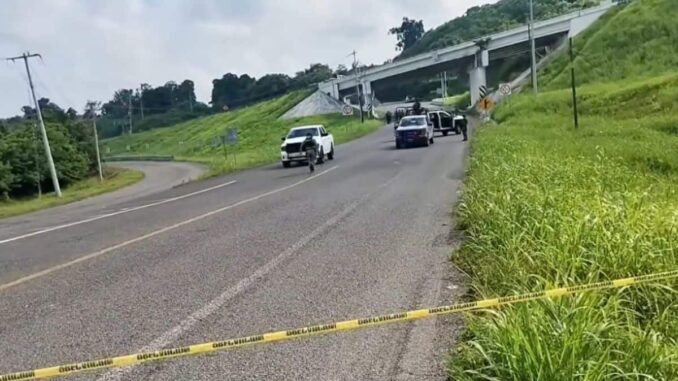 Abandonan restos humanos sobre carretera Poza Rica-Cazones, en Veracruz