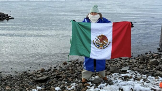 Elizabeth Hernández, la mexicana que desafía las heladas aguas del Glaciar Perito Moreno