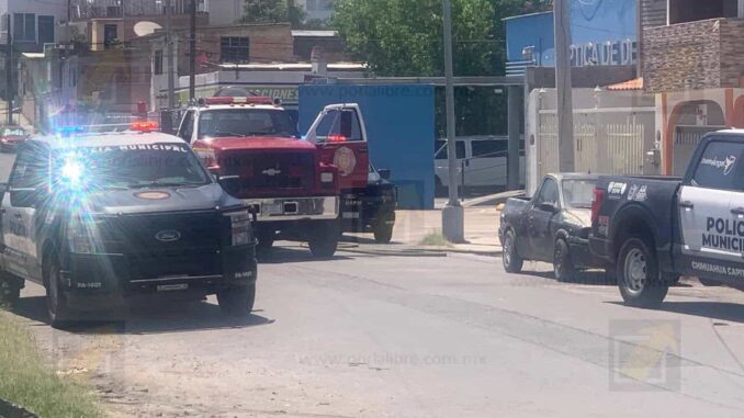 Incendio en vivienda del centro moviliza a bomberos y policías