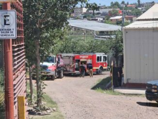 Controlan incendio en fábrica de tejas en Campestre del Bosque
