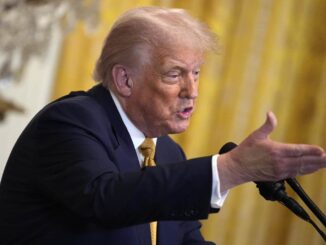 Trump eleva los aranceles a Canadá del 25 al 35% a partir del viernes