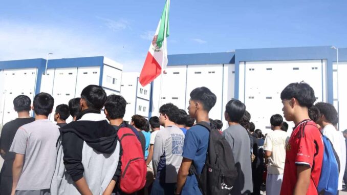 Realizan jornada cívica con fuerzas armadas en campamento infantil de la SSPM