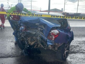 Choque frontal en Corredor Comercial deja un conductor fallecido; responsable huye