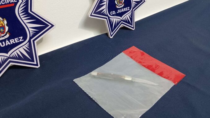 Arrestan a adolescente por lesionar a otro con una navaja