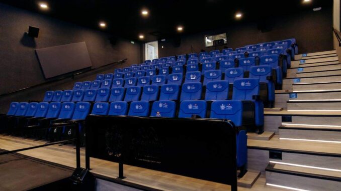 Inaugura alcalde rehabilitación y modernización del Cine Rejón