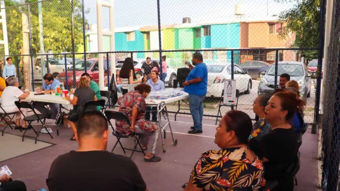 Acerca Joss Vega servicios de salud a más de 150 personas en la colonia Vallarta