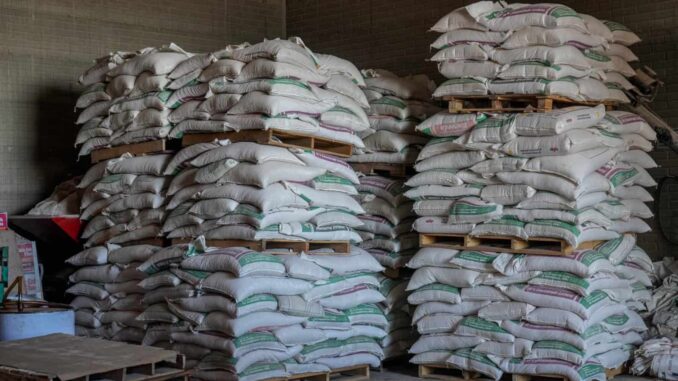 Entrega Desarrollo Rural más de 166.5 toneladas de concentrado lechero en Cuauhtémoc