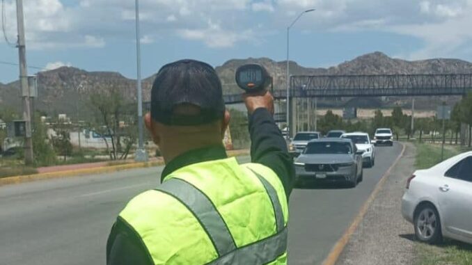Reduce Policía Vial de la SSPE número de infractores viales en Chihuahua