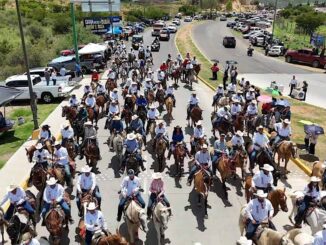 Cierra la XXX Gran Cabalgata Villista en el Pueblo Mágico de Parral