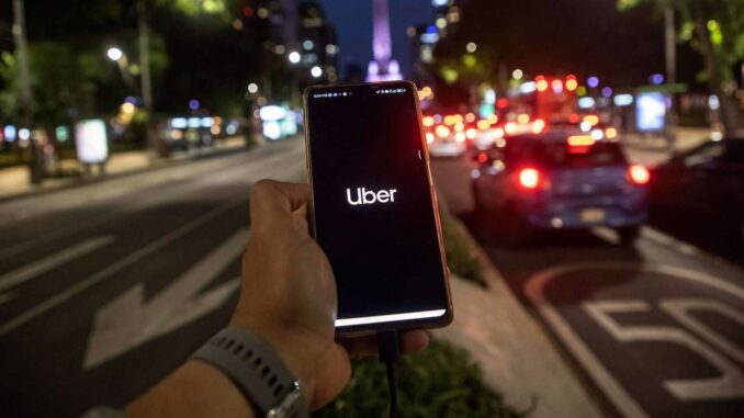 STPS rechaza alza tarifaria de Uber por reformas y la califica de «irresponsable»