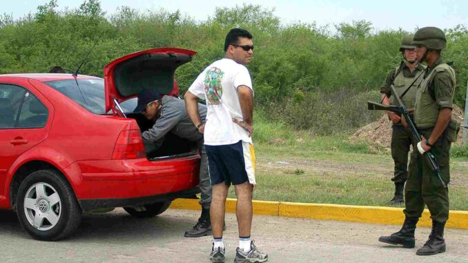 Los robos de vehículos descienden en México 2.2% en el último año