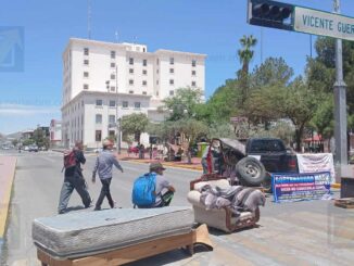 Cierran calles del Centro para exigir apoyos tras afectaciones por lluvias
