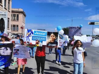 Exigen castigo ejemplar para padrastro de Jasiel durante protesta en Palacio de Gobierno