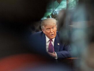 Demandan al Gobierno Trump por pausar la financiación de programas extraescolares