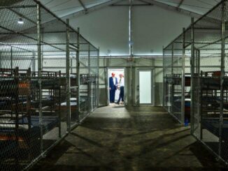 Gobierno de Trump busca construir otros 5 megacentros de detención para migrantes