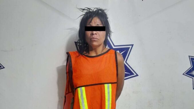 Arrestan a mujer por incendiar vivienda en Salvárcar