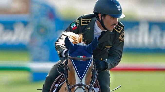 El subteniente Andrés Azcárraga gana el Gran Premio CSI4* de Holanda