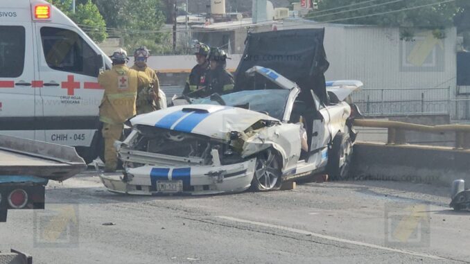 Muere jovencita en choque frontal sobre el periférico de la Juventud