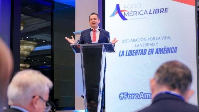 Defiende alcalde Marco Bonilla valores democráticos en foro “América Libre”
