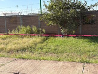 Hallan a hombre sin vida al exterior de la planta Pemex en la carretera a Delicias
