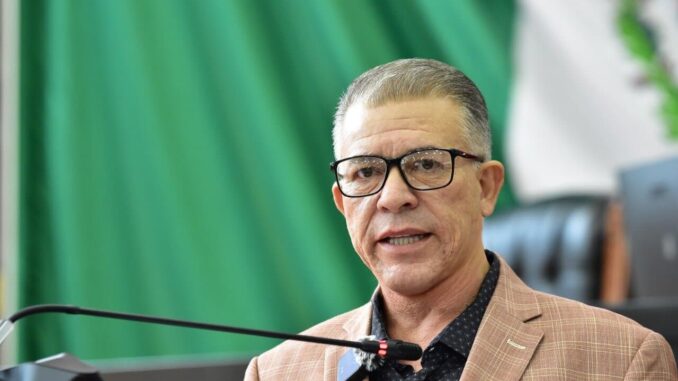 Propone Ismael Pérez Pavía que tu casa pase directo a tus hijos sin juicio ni trámites costosos