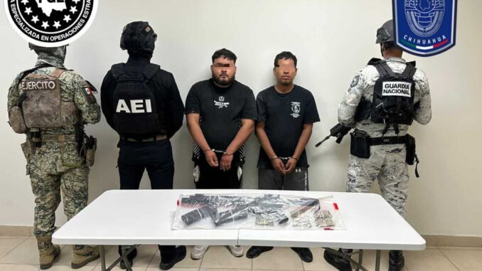 Capturan en operativo conjunto a dos hombres con armas de fuego y explosivos en Ciudad Juárez