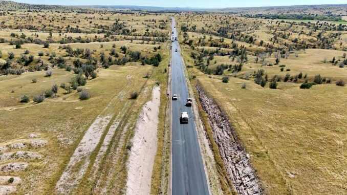 Invierte Gobierno del Estado 86 millones de pesos en la rehabilitación integral de la carretera Chihuahua-Namiquipa