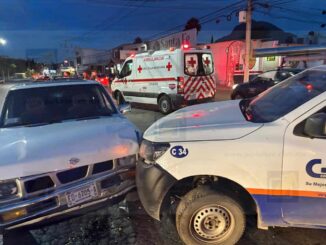 Niña lesionada en fuerte choque en la colonia Dale