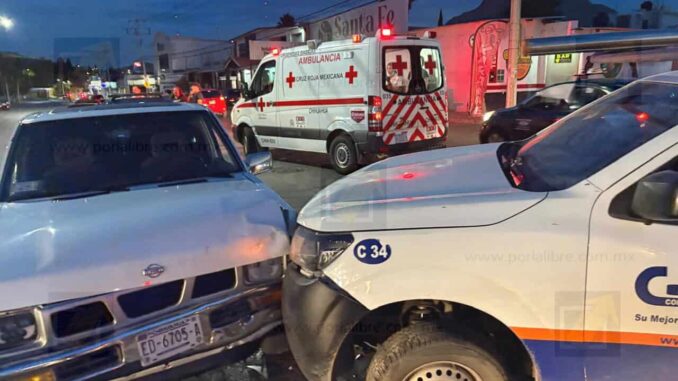 Niña lesionada en fuerte choque en la colonia Dale