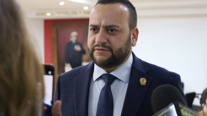 Pide Arturo Medina apoyos prioritarios para jóvenes emprendedores en situación vulnerable