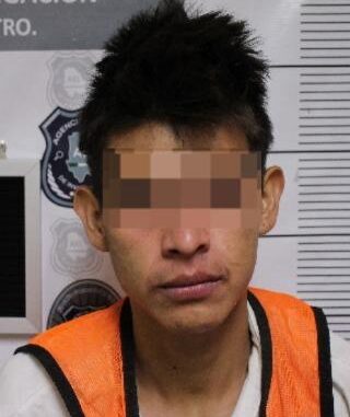 Sentenciando a 3 años y 6 meses de prisión por posesión de vehículo robado