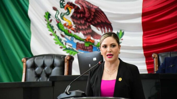 Urge Congreso a Gobierno Federal que transparente contratos y adjudicaciones de medicamentos