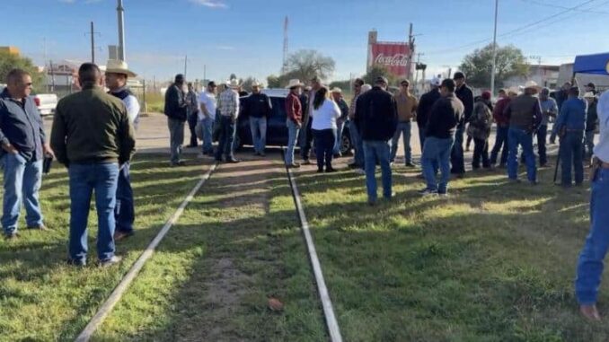 Agricultores  toman casetas, carreteras y vías en varios estados, incluyendo Chihuahua,  por crisis en el campo