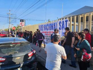 Trabajadores del SAT en Chihuahua realizan paro de labores por exclusión de aumento salarial
